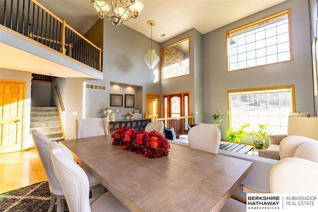 5002 Young Street, Omaha, NE 68152