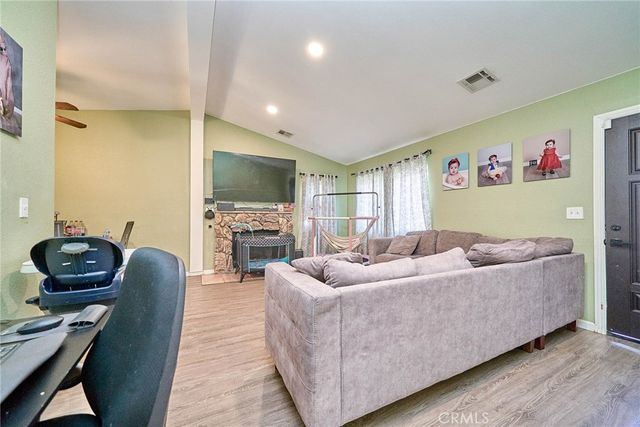 43659 Ponderosa, Lancaster, CA 93535