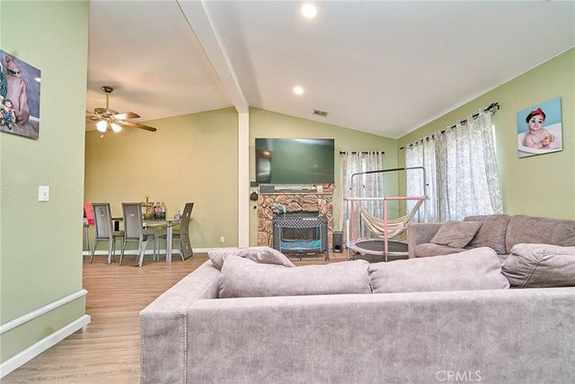 43659 Ponderosa, Lancaster, CA 93535