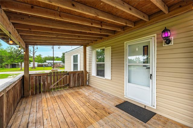 13422 W 6th Street, Santa Fe, TX 77510