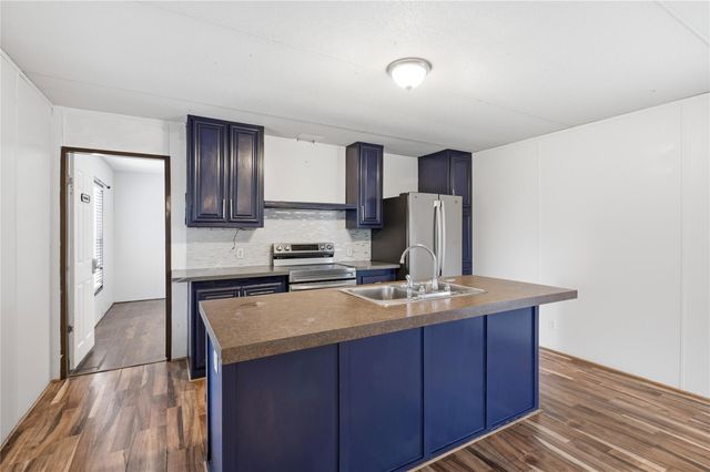 13422 W 6th Street, Santa Fe, TX 77510