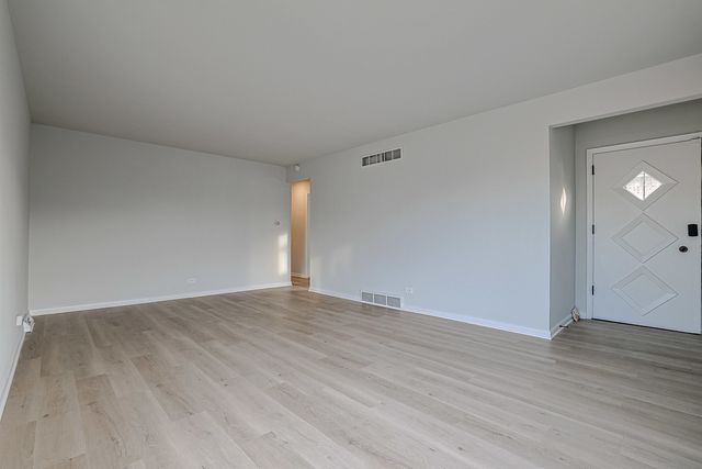 371 Bensley Avenue, Calumet City, IL 60409