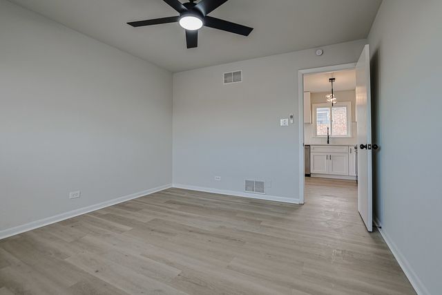 371 Bensley Avenue, Calumet City, IL 60409