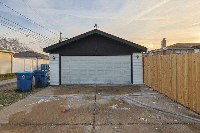 371 Bensley Avenue, Calumet City, IL 60409