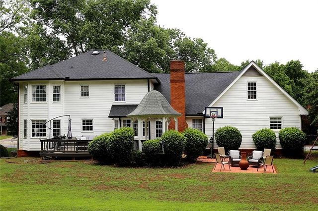 2472 Chimney Top Lane, Snellville, GA 30078