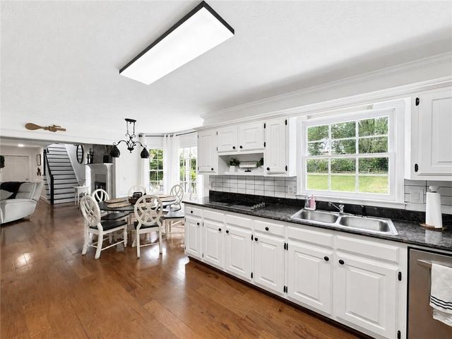 2472 Chimney Top Lane, Snellville, GA 30078