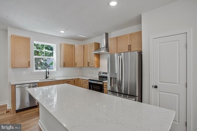 1225 JUNIPER ST, Shady Side, MD 20764