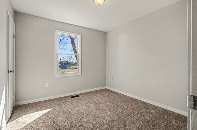 275 Grantland Drive, Dry Ridge, KY 41035