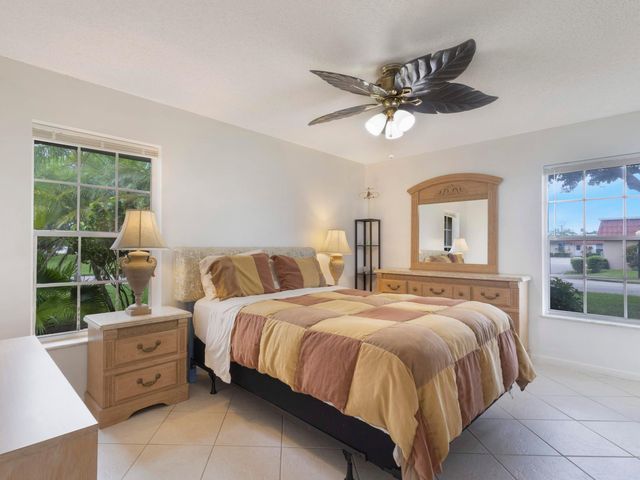 857 Worcester Lane B, Lake Worth, FL 33467