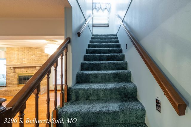 3206 S Bellhurst Avenue, Springfield, MO 65804