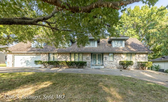 3206 S Bellhurst Avenue, Springfield, MO 65804