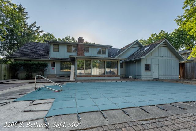 3206 S Bellhurst Avenue, Springfield, MO 65804