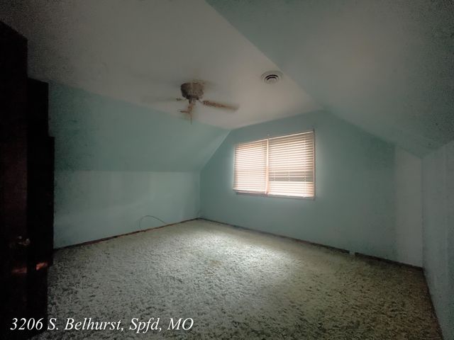 3206 S Bellhurst Avenue, Springfield, MO 65804