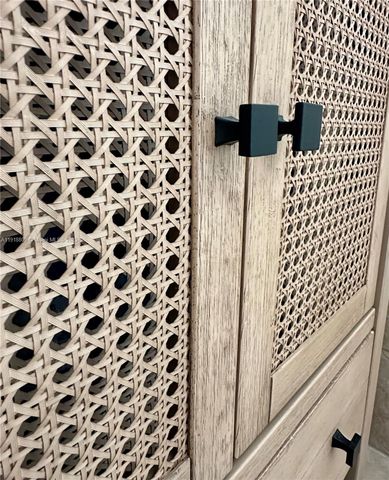 11117 SW 122nd Ct, Miami, FL 33186