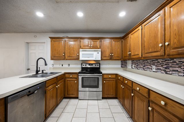 5910 County Road 3515, Quinlan, TX 75474