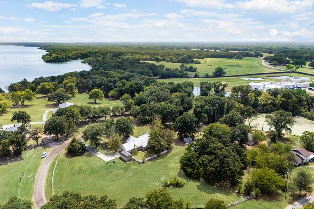5910 County Road 3515, Quinlan, TX 75474
