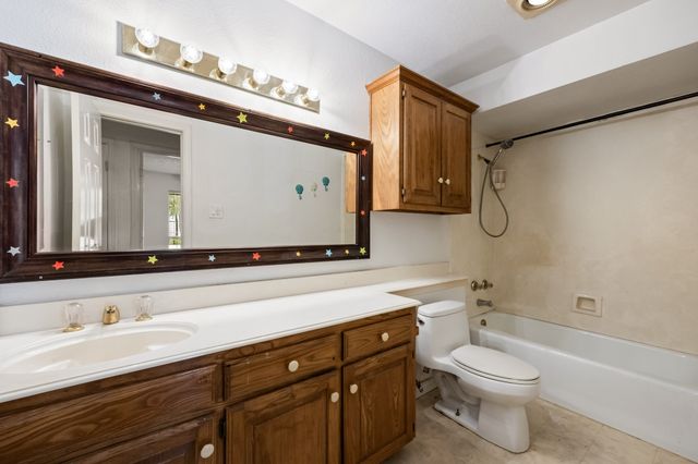 5910 County Road 3515, Quinlan, TX 75474