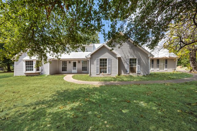 5910 County Road 3515, Quinlan, TX 75474