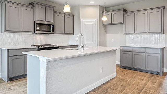 1929 COOKES Lane, Cleburne, TX 76033