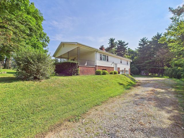 1950 Lancaster Kirkersville Road NW, Lancaster, OH 43130
