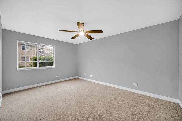 2136 Southwind Circle, Schaumburg, IL 60194