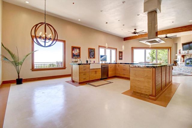 30005 Summit Road, Los Gatos, CA 95033