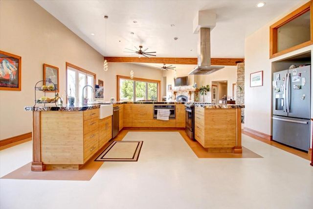 30005 Summit Road, Los Gatos, CA 95033