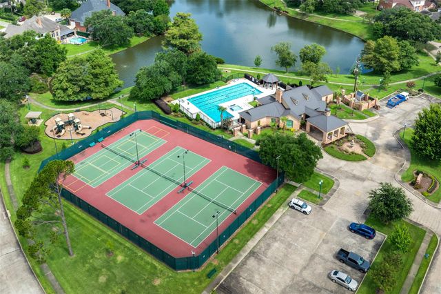 5534 Honor Drive, Houston, TX 77041