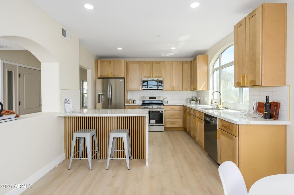 1081 W 1ST Street 16, Tempe, AZ 85281
