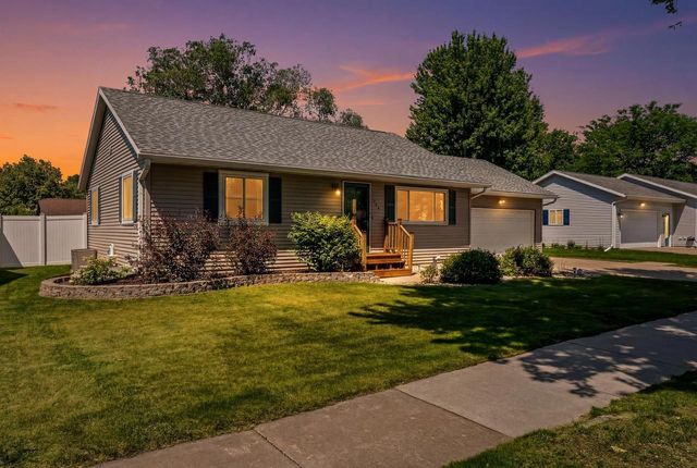 749 Troy STREET, Onalaska, WI 54650