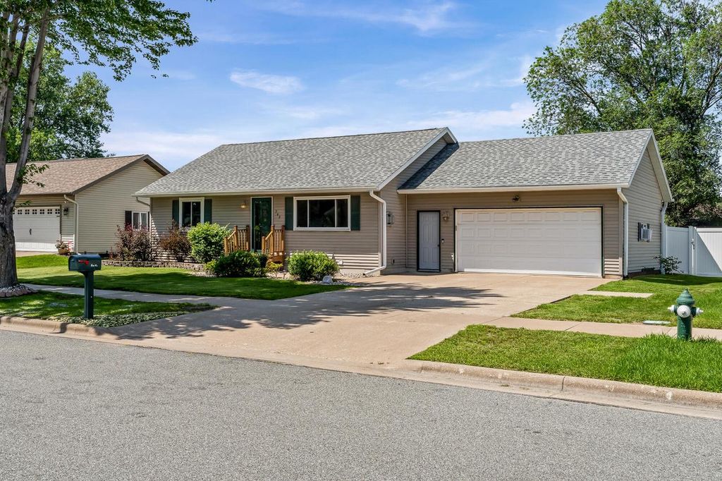 749 Troy STREET, Onalaska, WI 54650