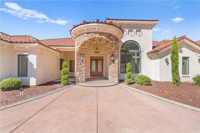 25700 El Chaval Place, Temecula, CA 92590