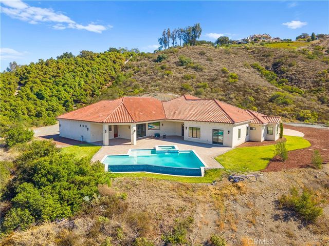 25700 El Chaval Place, Temecula, CA 92590