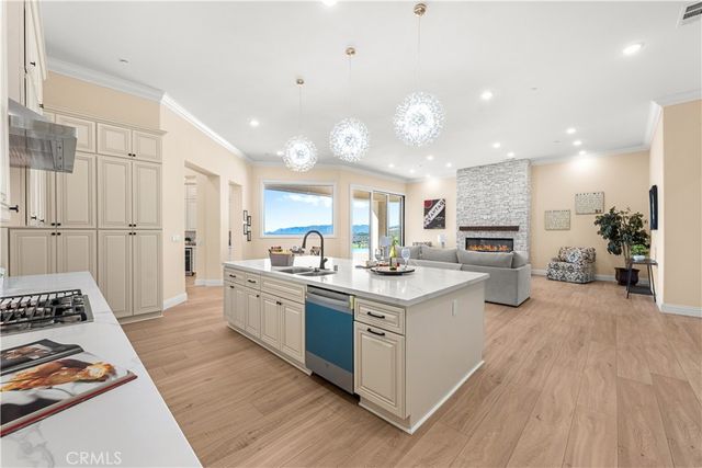 25700 El Chaval Place, Temecula, CA 92590