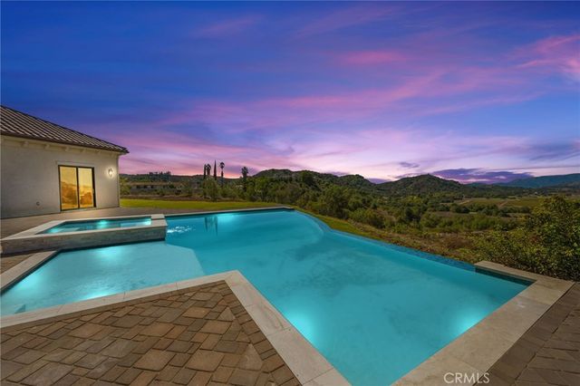 25700 El Chaval Place, Temecula, CA 92590