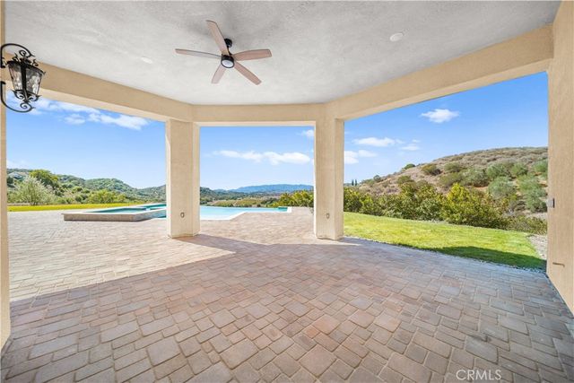 25700 El Chaval Place, Temecula, CA 92590