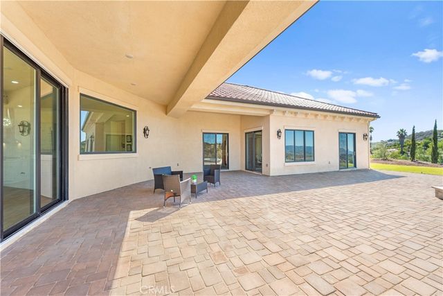 25700 El Chaval Place, Temecula, CA 92590