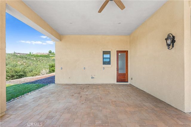 25700 El Chaval Place, Temecula, CA 92590