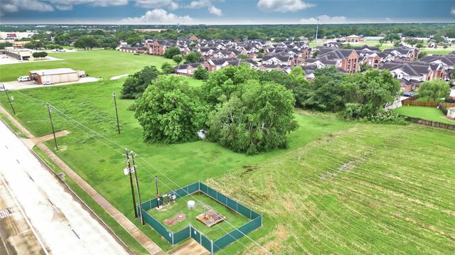 2218 B F Terry Boulevard, Rosenberg, TX 77471