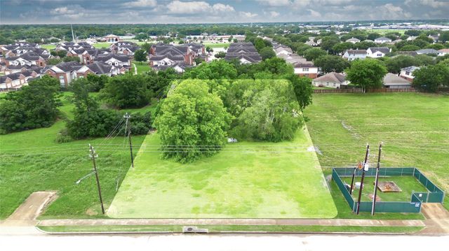 2218 B F Terry Boulevard, Rosenberg, TX 77471