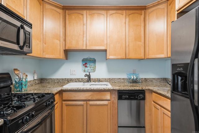 1052 Isabella Avenue, Coronado, CA 92118