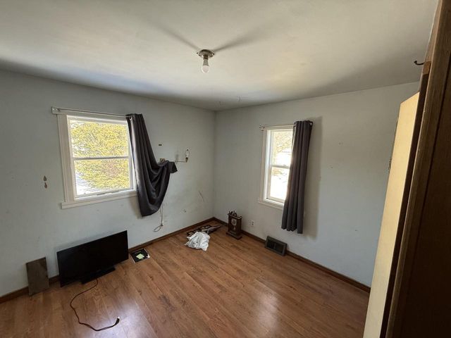 923 11th AVENUE S, Onalaska, WI 54650