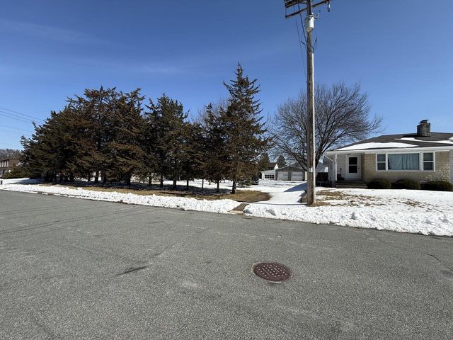 923 11th AVENUE S, Onalaska, WI 54650