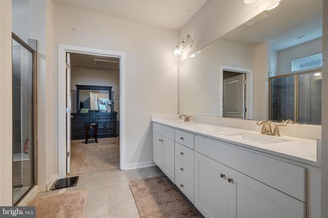 109 CONGRESSIONAL CT, Moorestown, NJ 08057