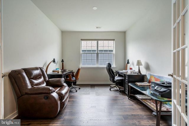 109 CONGRESSIONAL CT, Moorestown, NJ 08057
