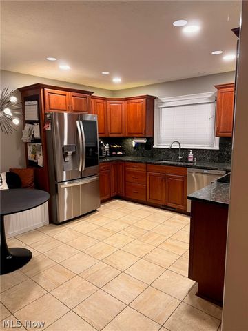 8407 Barton Drive, Strongsville, OH 44149