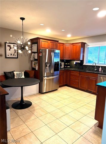 8407 Barton Drive, Strongsville, OH 44149