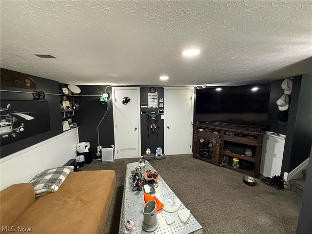 8407 Barton Drive, Strongsville, OH 44149