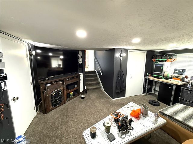 8407 Barton Drive, Strongsville, OH 44149