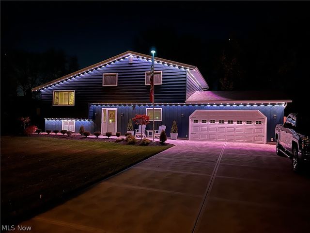 8407 Barton Drive, Strongsville, OH 44149
